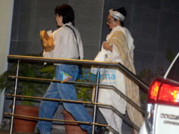Rekha spotted at Hinduja Hospital in Khar