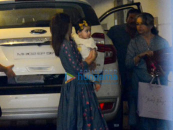 Saif Ali Khan, Taimur Ali Khan, Soha Ali Khan, Inaaya and Sharmila Tagore snapped at Saif's house