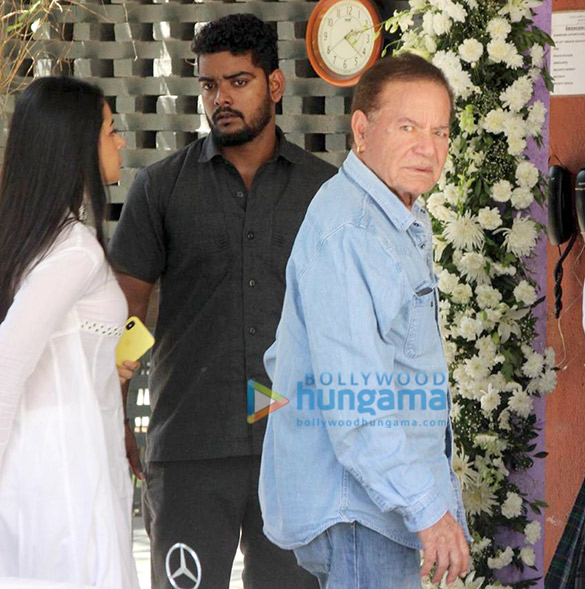 salim khan arbaar khan and georgia andriani snapped at arpita khans residence for ganpati 5