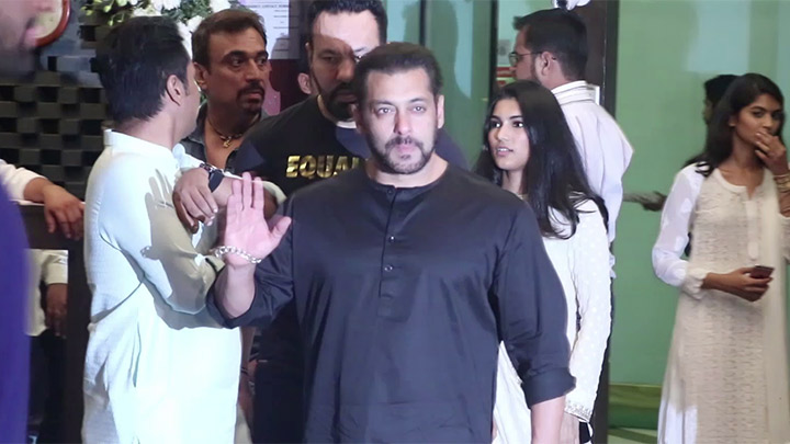 Salman Khan visit Arpita’s home for Ganpati darshan