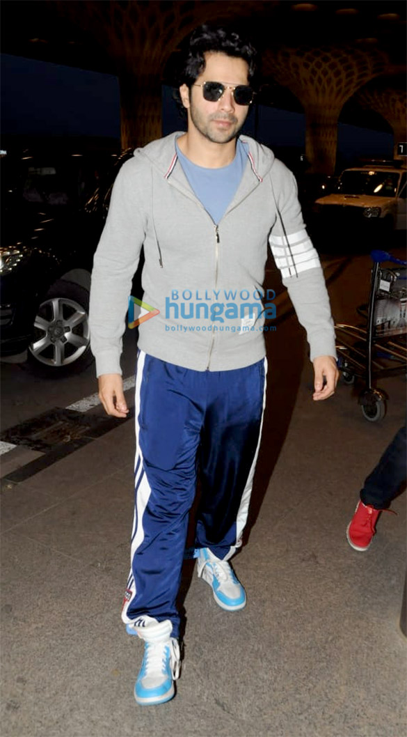 sanya malhotra anushka sharma and varun dhawan snapped at the airport 3
