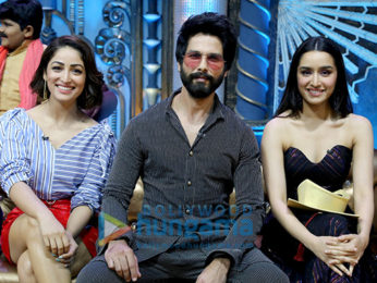 Shahid Kapoor, Shraddha Kapoor and Yami Gautam snapped promoting 'Batti Gul Meter Chalu' on sets of India’s Best Dramebaaz