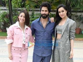 Shraddha Kapoor, Shahid Kapoor and Yami Gautam snapped during Batti Gul Meter Chalu promotions at Sea Princess Hotel in Juhu