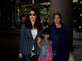 Shraddha Kapoor, Sunny Leone, Parineeti Chopra and others snapped at the airport