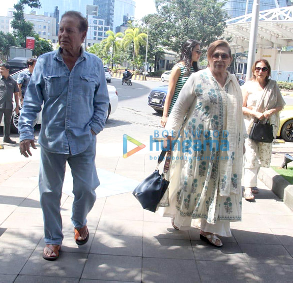 sohail khan arbaaz khan salim khan and family snapped post lunch at bkc 6