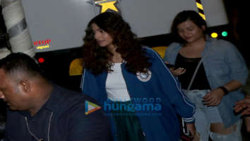 Sonam Kapoor Ahuja and Swara Bhaskar snapped shooting at JVPD ground in Juhu