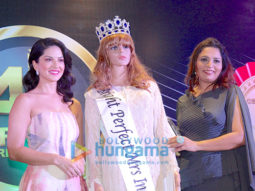 CHECK OUT: Sunny Leone Launching 4th Bright Award Trophy