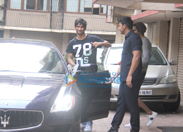 Sushant Singh Rajput snapped with friends in Bandra