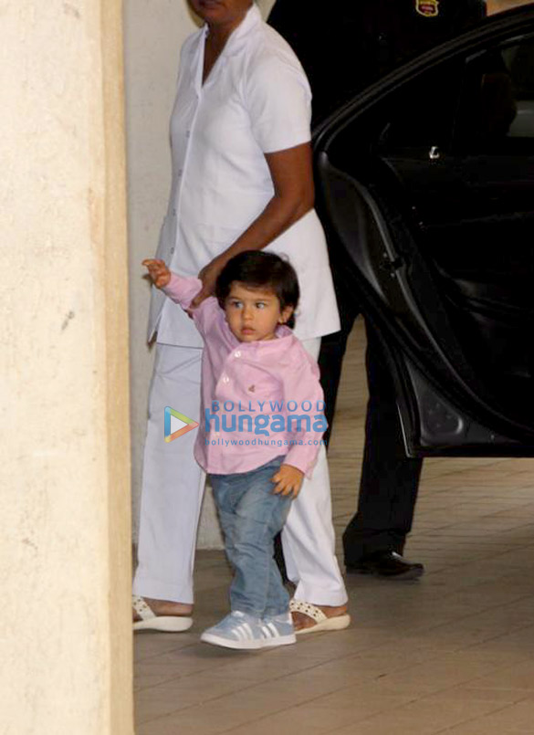 taimur ali khan soha ali khan and inaaya naumi kemmu snapped in bandra 5