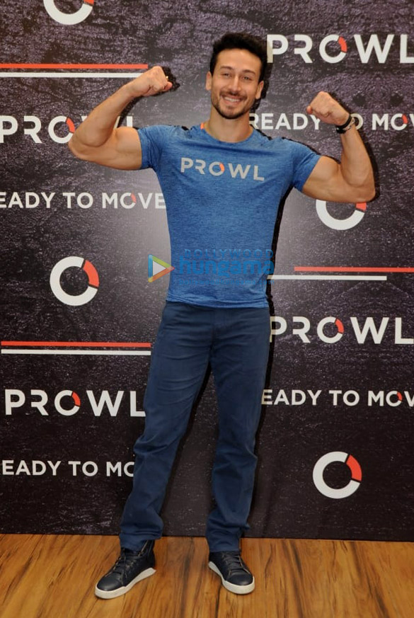 tiger shroff snapped attending the prowl event 2