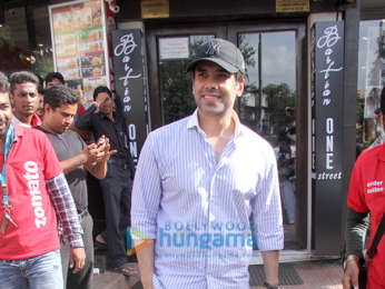 Tusshar Kapoor spotted at Bastian