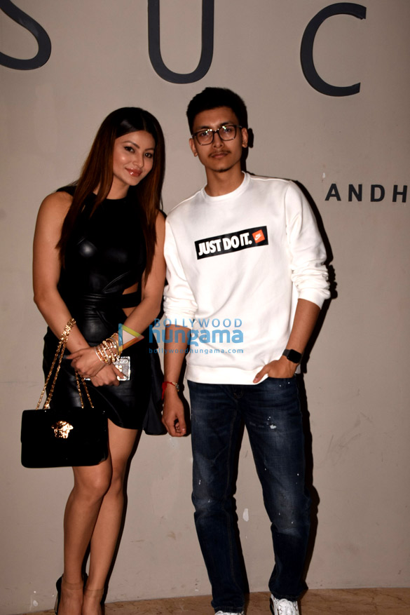 Urvashi Rautela snapped at her brother’s birthday bash in Andheri Urvashi Rautela snapped at her brother’s birthday bash in Andheri