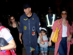 Akshay Kumar, Virat Kohli and others snapped at the airport last night
