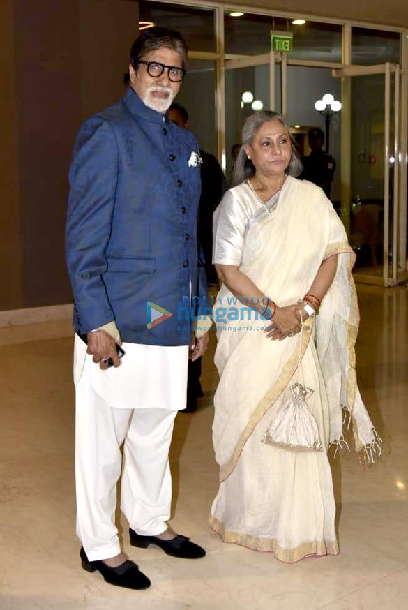 amitabh bachchan karan johar and jaya bachchan grace the launch of shweta nanda bachchans book paradise towers 5