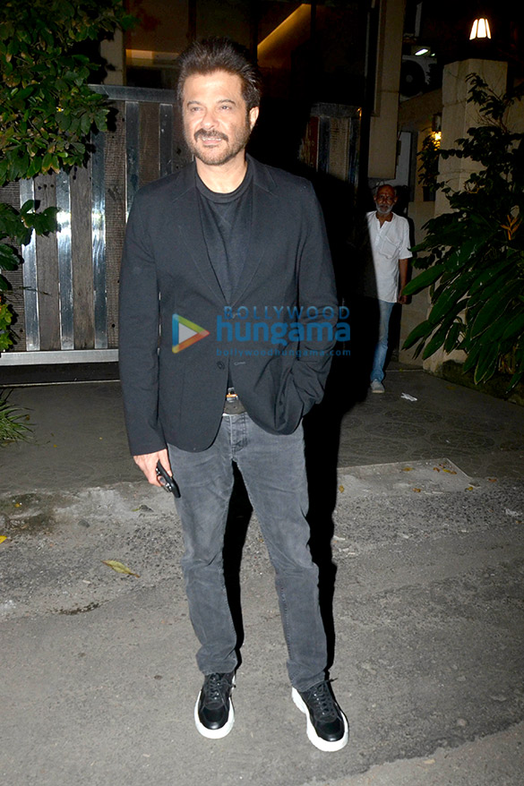 anil kapoor spotted at a clinic in bandra 3 2