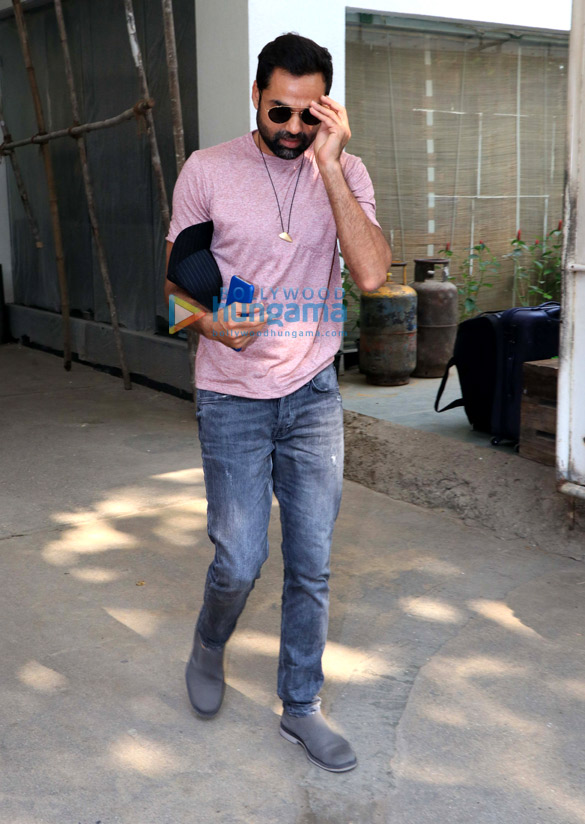 arjun kapoor and abhay deol spotted at sunny super sound in juhu 2