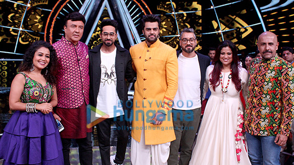 ayushmann khurrana snapped on sets of indian idol 4