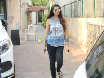Daisy Shah snapped at Sohail Khan's office