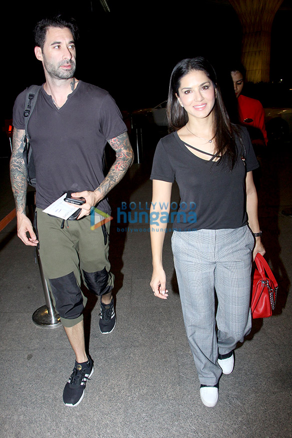 deepika padukone ranbir kapoor sunny leone and others snapped at the airport 3