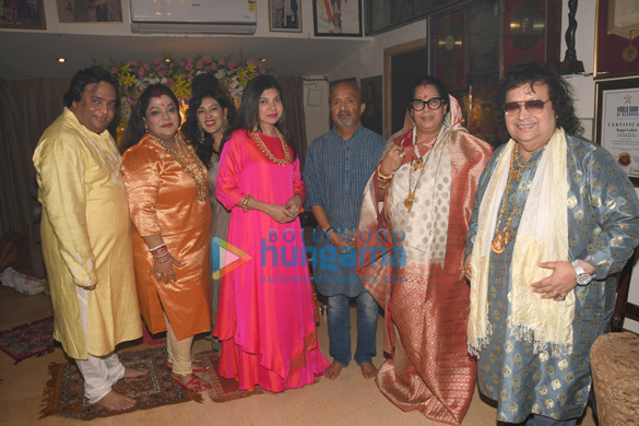 govinda hollywood actress lauren maddox and other celebs grace lakshmi puja at bappi lahiris residence 8