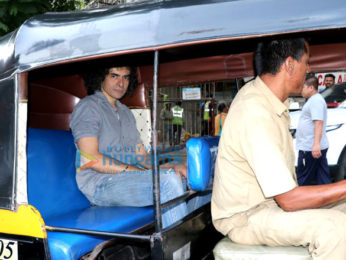Imtiaz Ali snapped taking in a rickshaw ride in Juhu
