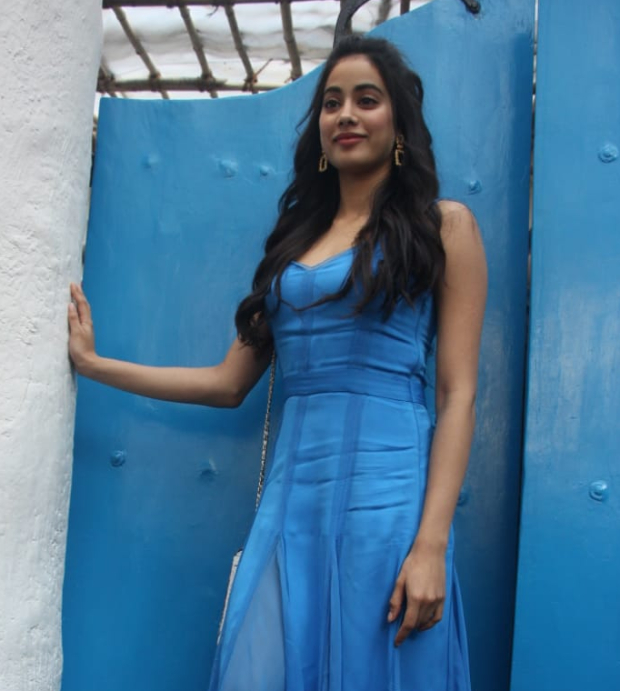 Janhvi Kapoor in Prabal Gurung (3)