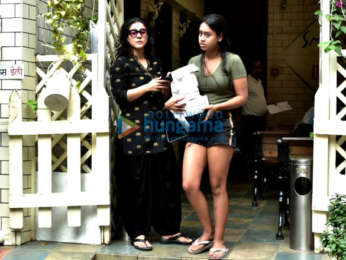 Kajol and her daughter snapped post lunch date in Bandra
