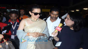 Kangana Ranaut and Shahid Kapoor snapped at the airport