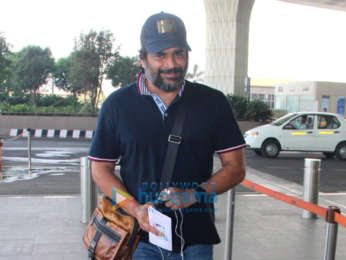 Kanika Kapoor and R Madhavan snapped at the airport