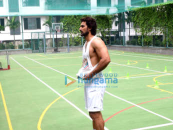 Kunal Kapoor snapped training