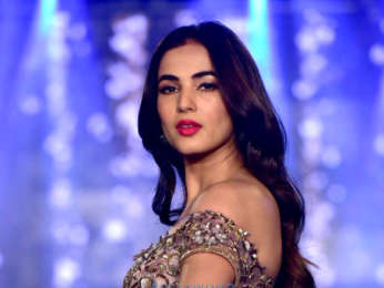 Malaika Arora and Sonal Chauhan walks the ramp at the Wedding Junction fashion show