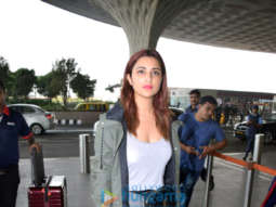 Parineeti Chopra, Kartik Aaryan and others snapped at the airport