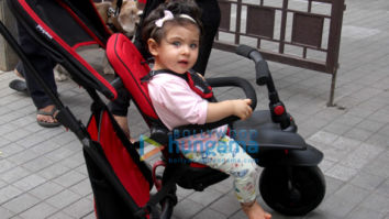Soha Ali Khan’s daughter Inaaya spotted at home