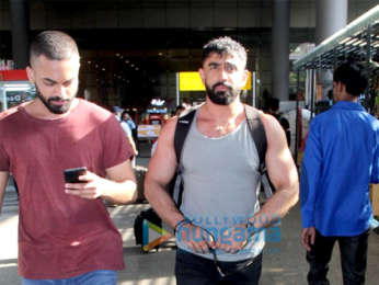 Sonakshi Sinha and Amit Sadh snapped at the airport
