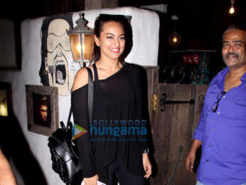 Sonakshi Sinha spotted at Hakim’s Aalim