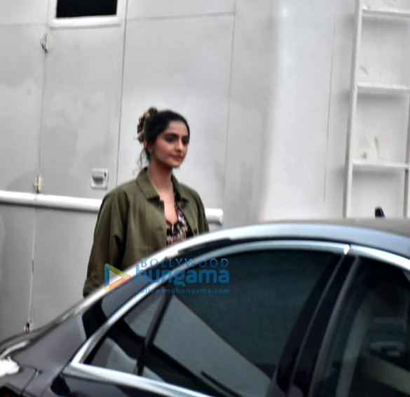 Sonam Kapoor Ahuja spotted after photoshoot in Bandra