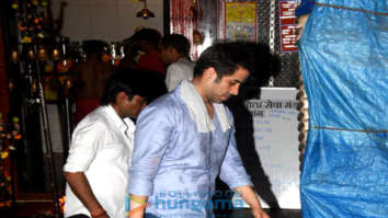 Tusshar Kapoor snapped at a temple in Mumbai