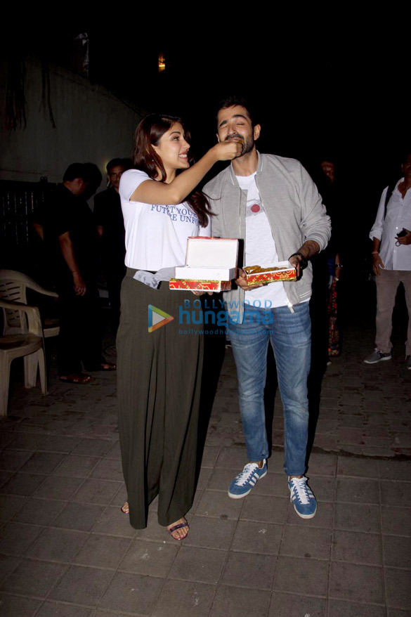 varun mitra and rhea chakraborty spotted at vishesh flims office promoting their film jalebi 6