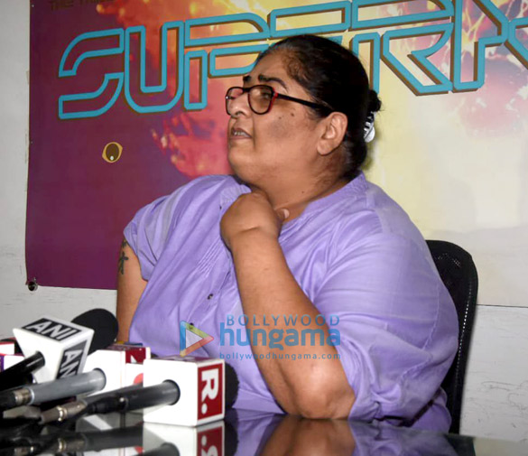 vinta nanda addresses her allegation against alok nath at a press conference 4