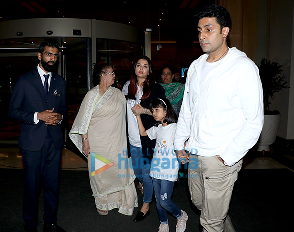 Aishwarya Rai Bachchan, Abhishek Bachchan, Amitabh Bachchan and Parineeti Chopra snapped in Juhu