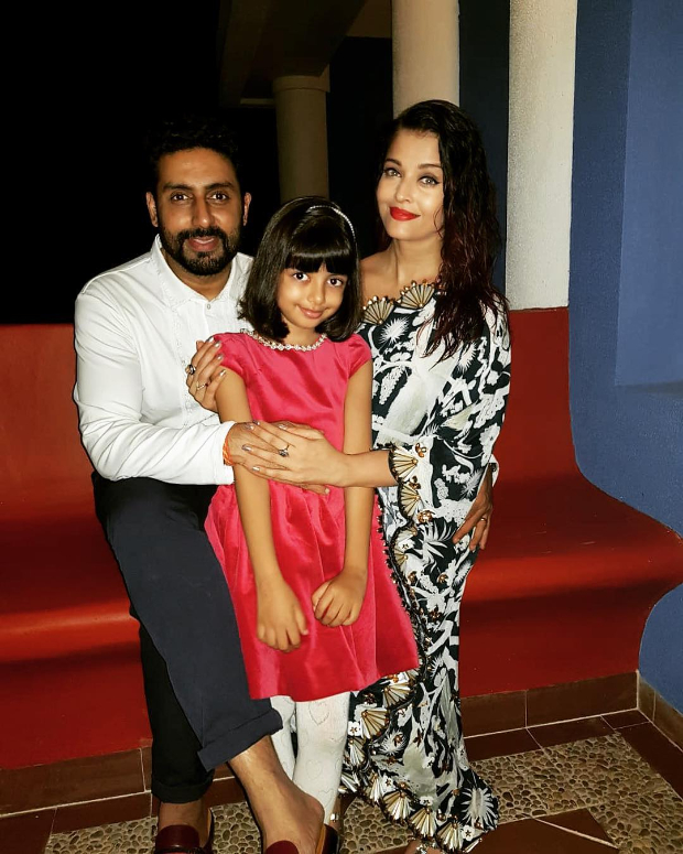 Aishwarya Rai Bachchan in Shivan & Narresh for her birthday dinner (3)