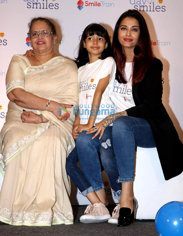 aishwarya rai bachchan snapped celebrating her fathers birthday with kids from smile foundation 6