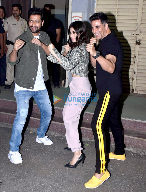 akshay kumar vicky kaushal and mouni roy snapped at kudo tournament 4