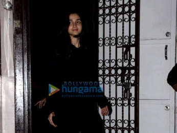 Alia Bhatt snapped at Shankar Mahadevan's dubbing studio