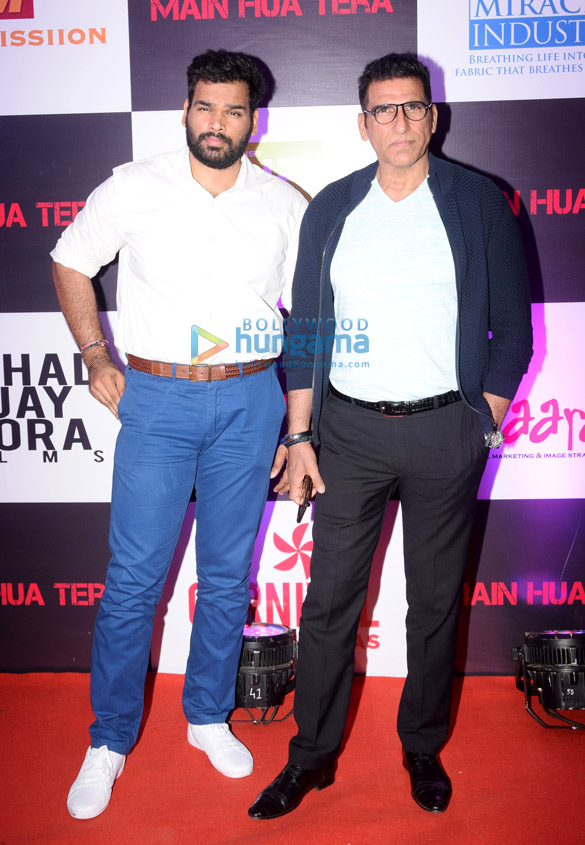 amitabh bachchan unveils avitesh shrivastavas single main hua tera 6