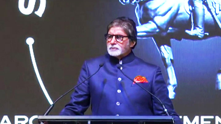 FULL: Legend Amitabh Bachchan awarded by Sayaji Ratna Award in Vadodra