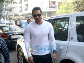 Harshvardhan Rane and Kim Sharma spotted at Sequel in Bandra