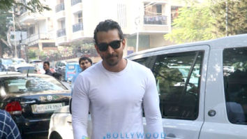Harshvardhan Rane and Kim Sharma spotted at Sequel in Bandra