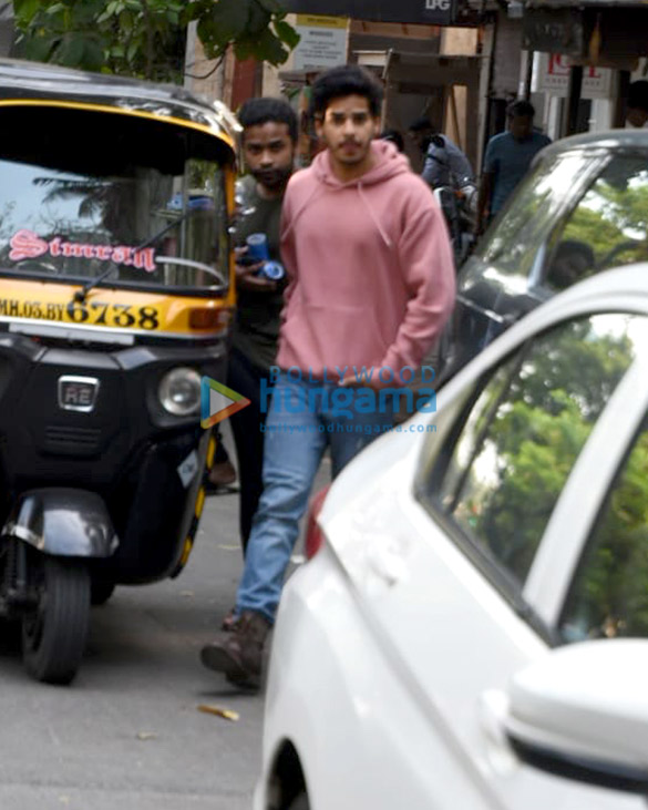 ishaan khatter snapped in juhu 4 2
