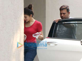 Jacqueline Fernandez spotted at Oshiwara